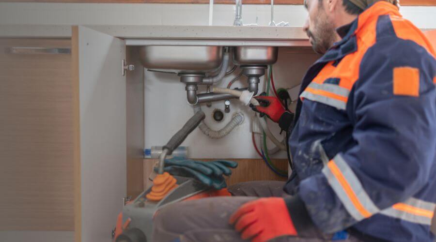 Professional slab leak plumber services in Dakota City, IA